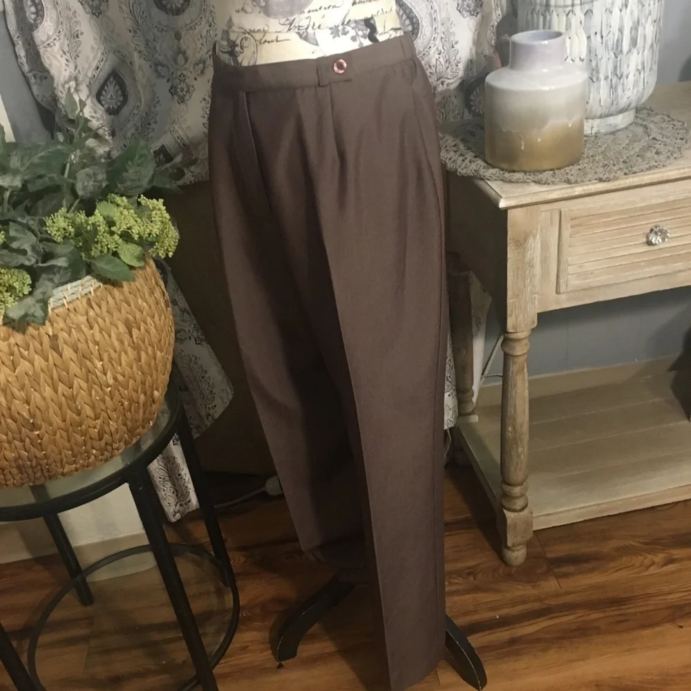 NORTON McNaughton  Petite rich brown poly/rayon dress slack